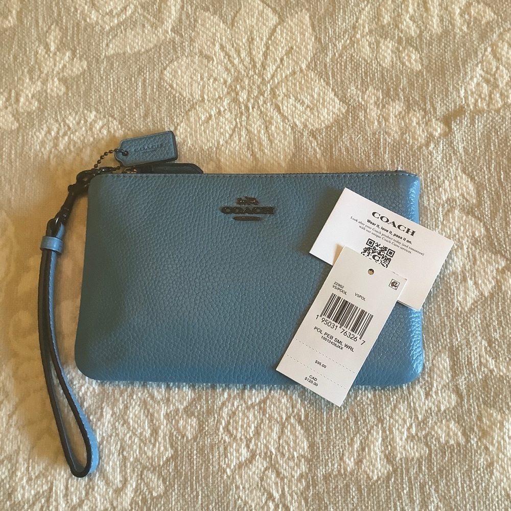 Coach Small Wristlet Light Blue New